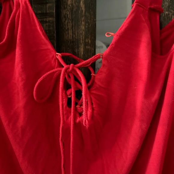 Red dress 1-2X Cold Shoulder Colleen Lopez - Picture 3 of 3